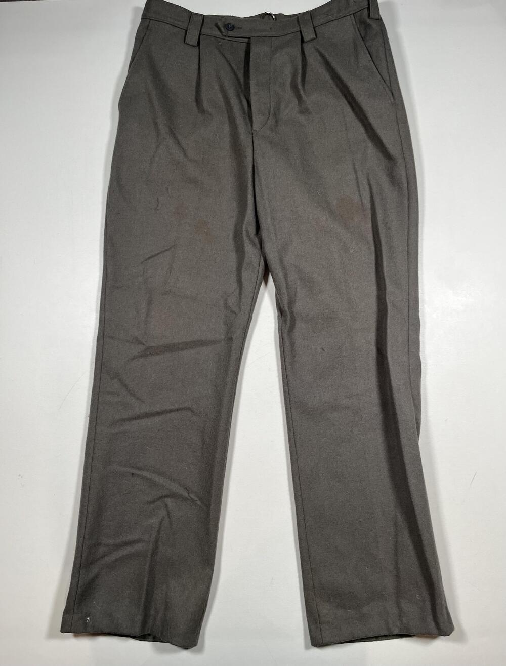 Work Pants Mens 32x30 Gray Pleated Front Regular Fit Straight Leg Workwear